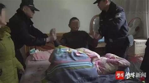 江苏一“老赖”躲被窝抗拒执行，被警察强行“拎”出