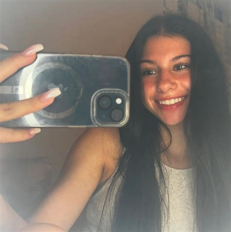 Angelina Santiago Angielovins • Instagram Photos And Videos