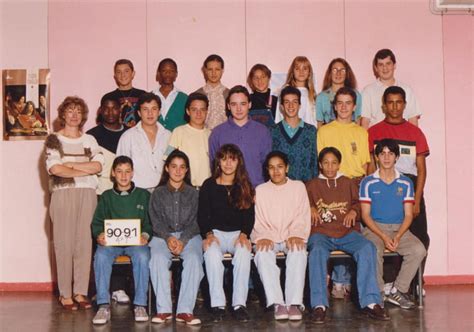 Photo de classe 4 eme Techno de 1990 Collège Marcel Pagnol Copains d