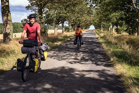 Vélo de voyage Décathlon les Riverside Touring 520 et 900