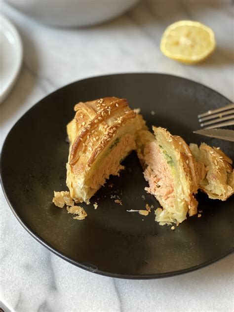 Salmone In Crosta Salmon In Puff Pastry Recipes For Date Night