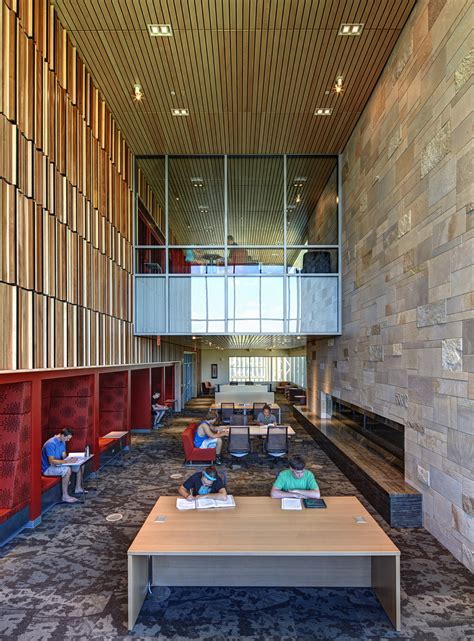 Gallery of GVSU Pew Library / Stantec - 4