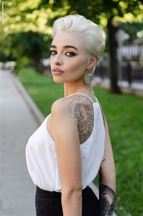 Farruhhhamraeva Nude OnlyFans Leaks Fappening Page FappeningBook