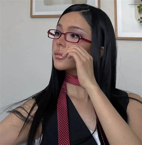 Lim Feng hot girl đăng ảnh sốc với Wren Evans tố bạn trai ngoại tình là ai Sao việt Việt