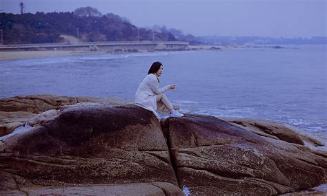 【来听海浪的声音】photographyportrait参与失眠original作品 站酷zcool