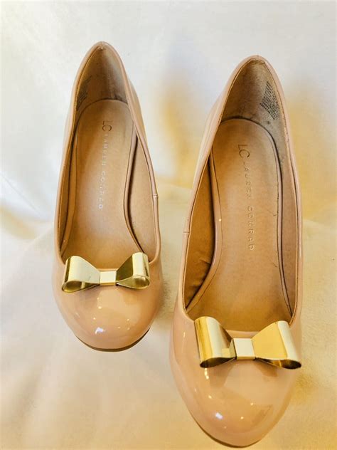 LC Lauren Conrad Nude Beige Faux Patent Leather Fa Gem