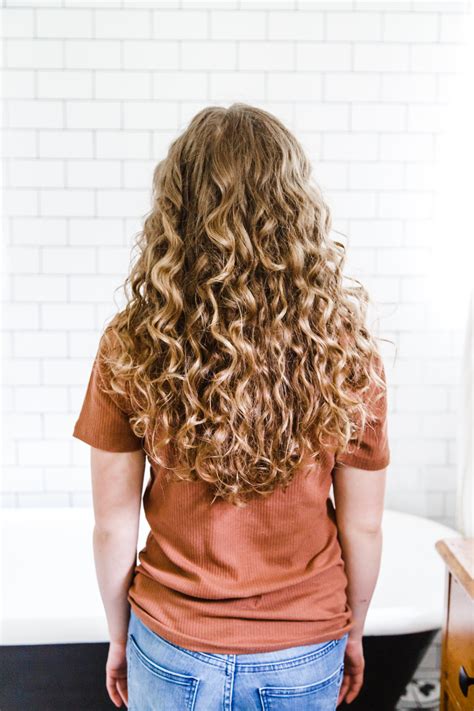 Hannahs Curly Hair Method For Encouraging Curl And Reducing Frizz