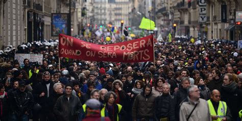 Gr Ve Contre La R Forme Des Retraites Manifestants En France