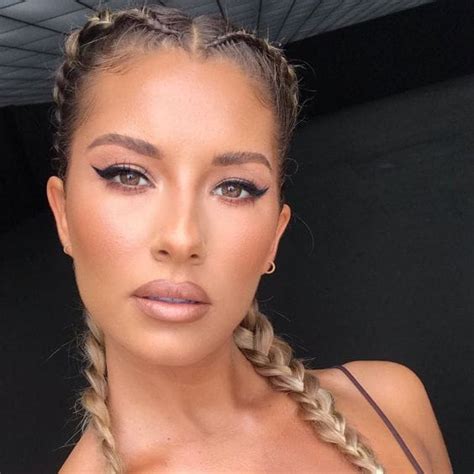 Sierra Skye I Picture