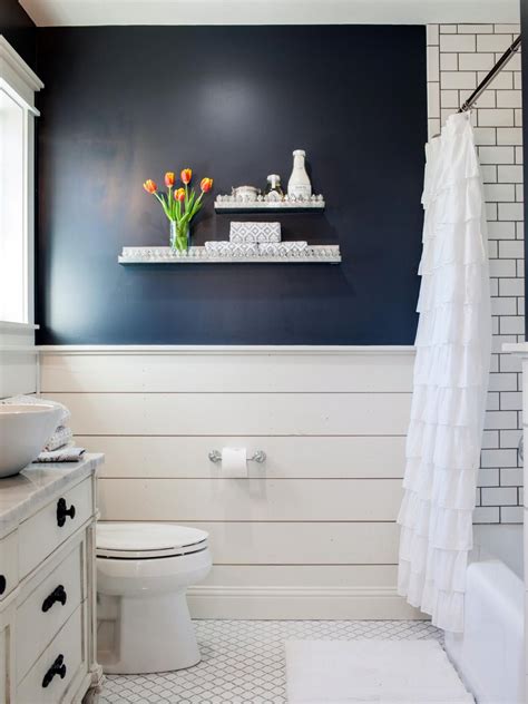 Best Ways To Use Shiplap In Home Decor Farmhouse Bathroom Decor