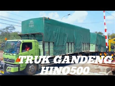 Truk Hino Gandeng Truk Kontainer Truk Muatan Truk Trailer Truk