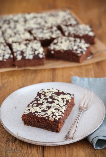 Saftiger Zucchini Schoko Kuchen Vom Blech