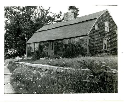 The Connecticut Houses that Ended Up in Massachusetts - Connecticut