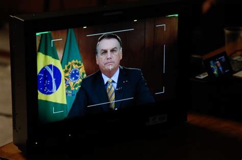 Em Pronunciamento Presidente Bolsonaro Fala Em Vacina Para Todos Até O