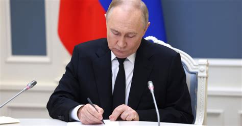 Putin a modificat doctrina nucleară a Federației Ruse Moscova va