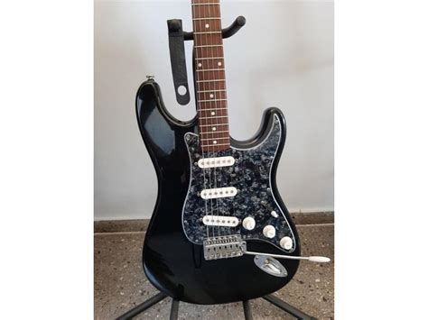 Guitarra Electrica Squier By Fender Stratocaster Crafted In India No China Comprá En San