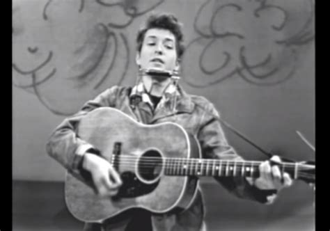 Bob Dylan to Nobel committee: My answer is blowin’ in the wind