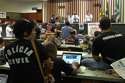 G Policiais Civis Em Greve Passam Fim De Semana Na Assembleia De