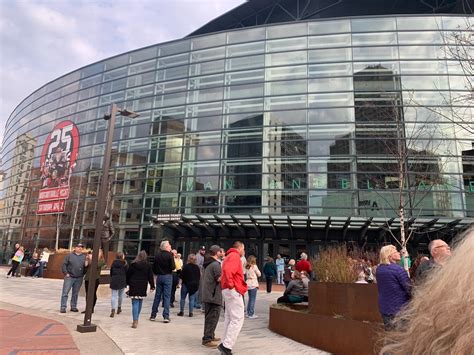 Annual Great Lakes Invitational College Hockey Tournament To Stay At Grand Rapids Van Andel