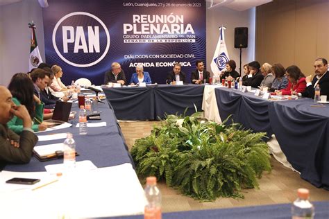 Senadoras Y Senadores Del Pan Durante Los Trabajos De Su Mesa Econ Mica