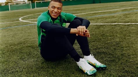 Los exclusivos botines de Mbappé ya pueden ser tuyos QUIERO Deportistas