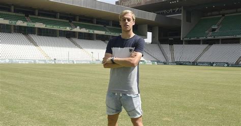 El ex del Córdoba CF Javi Lara ficha por el Linares