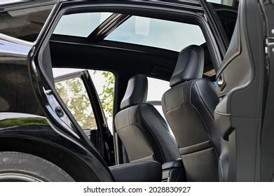 Close Interior View Bmw Ix40 Woman Stock Photo 2233463753 | Shutterstock