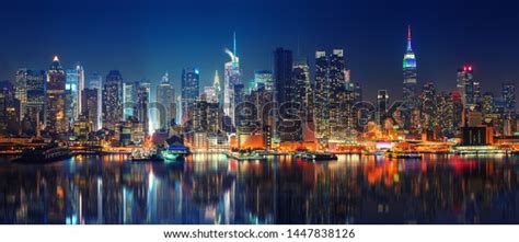 Nyc Night Skyline: Over 33,427 Royalty-Free Licensable Stock Photos ...