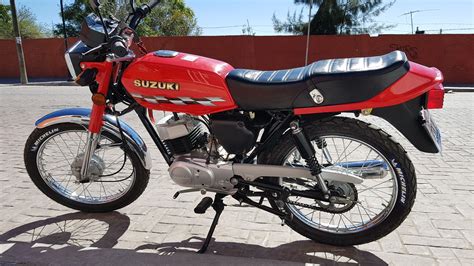 Pin De Carlos Alberto Tibur N En Suzuki Cafe Racer Suzuki Ax