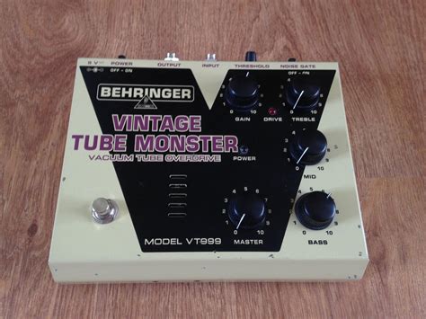 Behringer Vintage Tube Monster Vt Overdrive Electric Guitar Effects