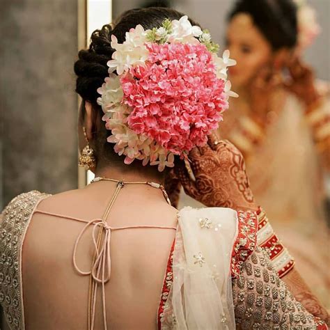 18 Best Hairstyles For Indian Bride On Wedding Day