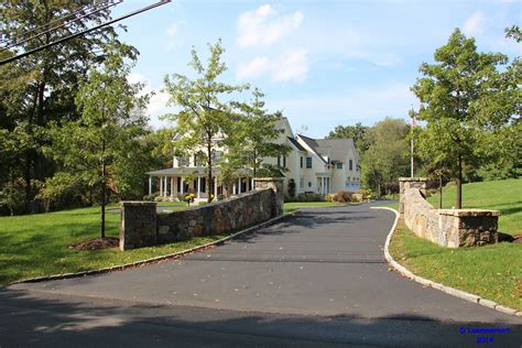 Pet-Friendly Paradise: Zillow Unveils Connecticut Homes For Sale Where Pets Thrive