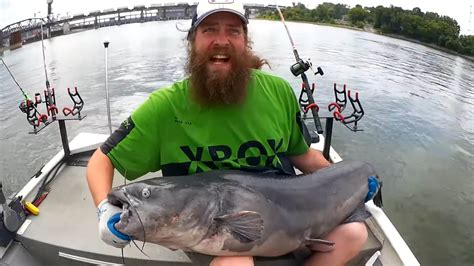 Fishing Below The Dam For A River Monster The Biggest Fish Of My Life