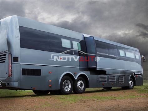 Shah Rukh Khan's Vanity Van by DC Design