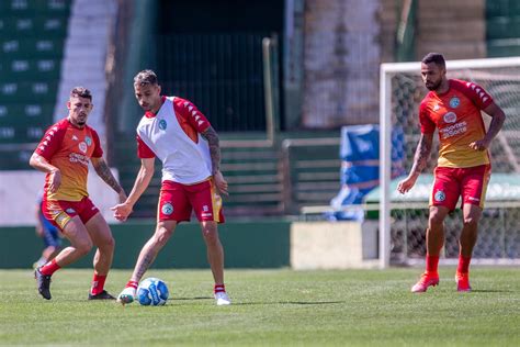 dupla suspensa Louzer prepara mudanças no Guarani para enfrentar o