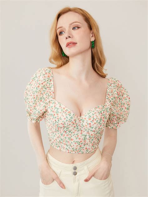 Buy Urbanic Peach Coloured Floral Print Sweetheart Neck Crop Top Tops For Women 18866982 Myntra