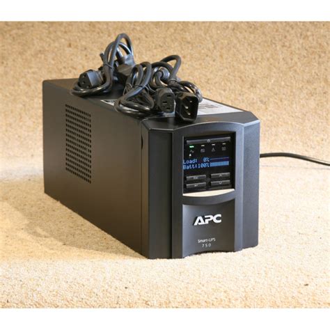 APC SMT750i Tower UPS