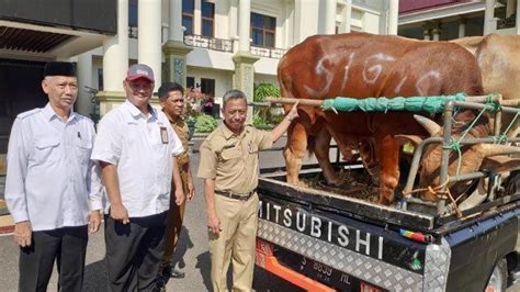 Idul Adha H Sig Ghopo Tuban Bagikan Sapi Kurban Untuk