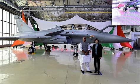 France Delivers First Rafale Fighter Jet To India World Dawncom