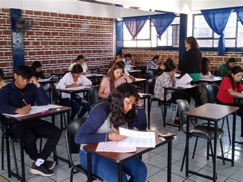 Presentan Examen M S De Mil Egresados De Bachillerato En Escuelas