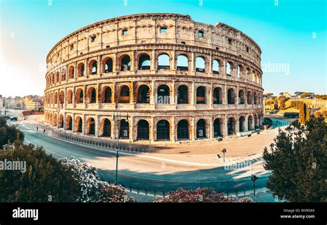 Colosseum Ancient Structure Hi Res Stock Photography And Images Alamy