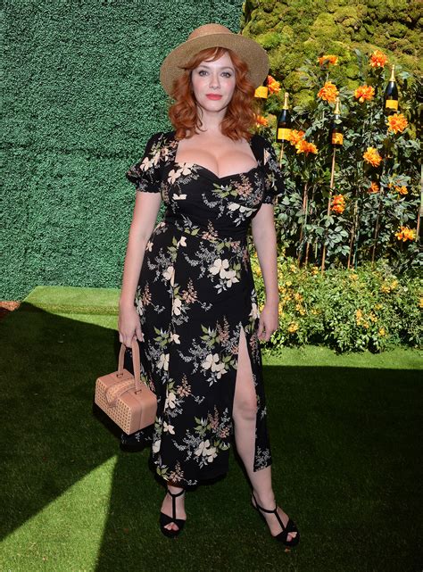 Christina Hendricks - Blacl flower dress : r/christinahendricks