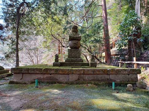 一度は見ておきたい重要文化財／石塔シリーズ・奈良の旅編・その3 お墓きわめびとの会