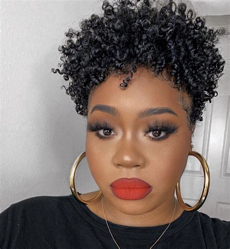 Curls Poppin😍⁣ ⁣ Hair And Makeup On Point Izefeno💋⁣ Love The Shape Of This Cut ️ ⁣ 3c Natural