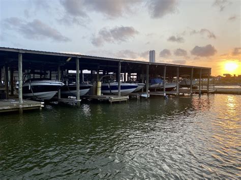 Home [clearlakemarinecenter.com]