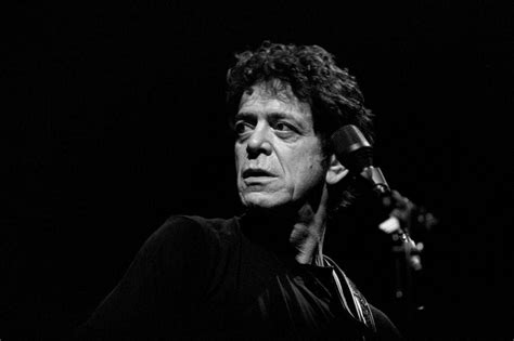 How Lou Reed Created The Pioneering Walk On The Wild Side