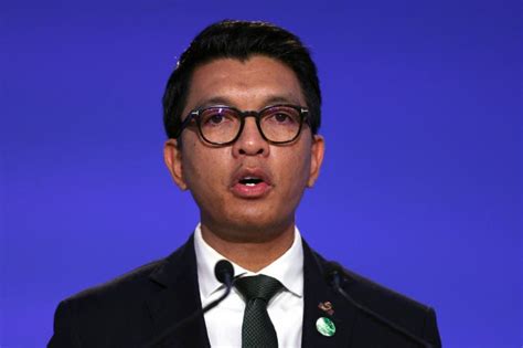 Madagascar Le Pr Sident Sortant Andry Rajoelina Remporte L Lection