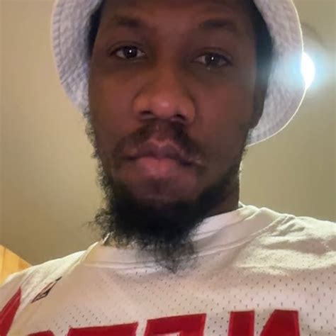Relly Rell Ayo0orell • Threads Say More
