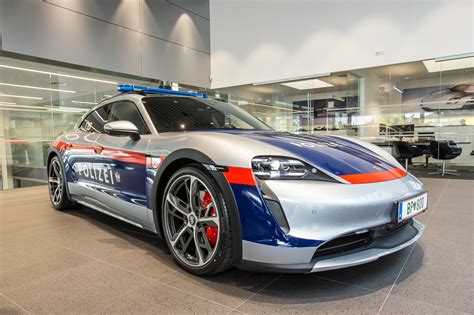E-Fahrzeuge als Dienstautos: Polizei ist nun auch elektrisch unterwegs