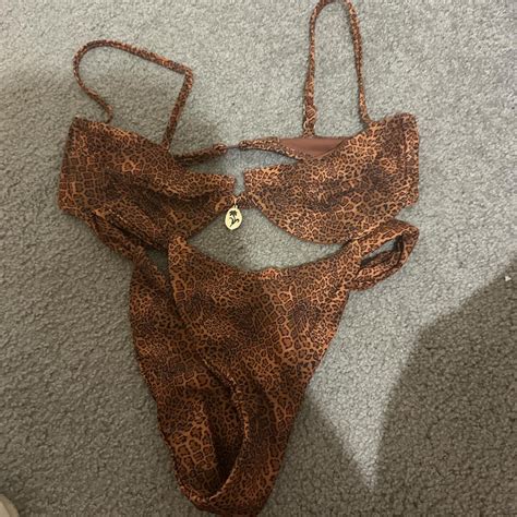 Blackbough Bikini Top Size Small Bottoms Size Xs Depop